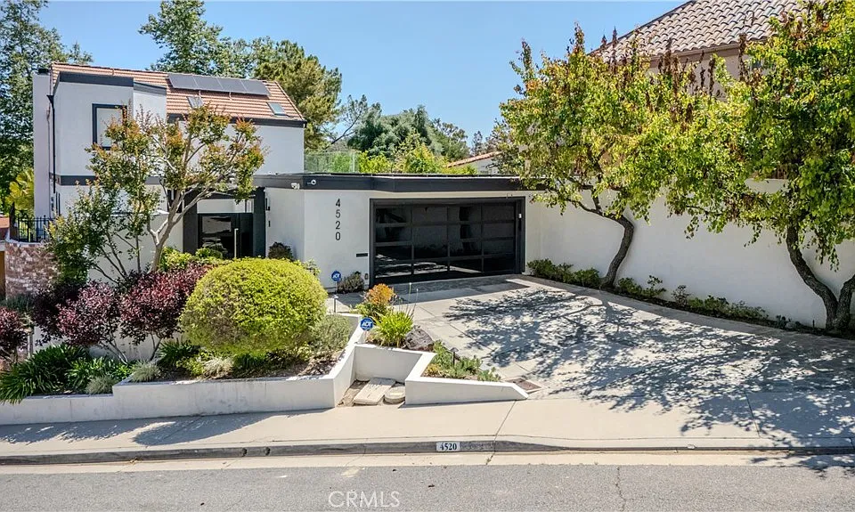 4520 Park Cordero
