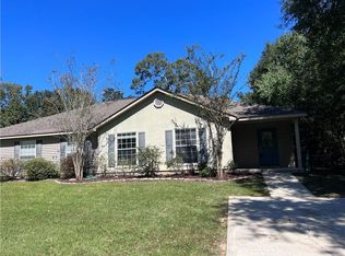 865 Montgomery St, Mandeville, LA 70448