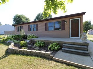 924 S Wilder Rd, Lapeer, MI 48446