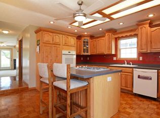 1862 Montana Ave E, Saint Paul, MN 55119