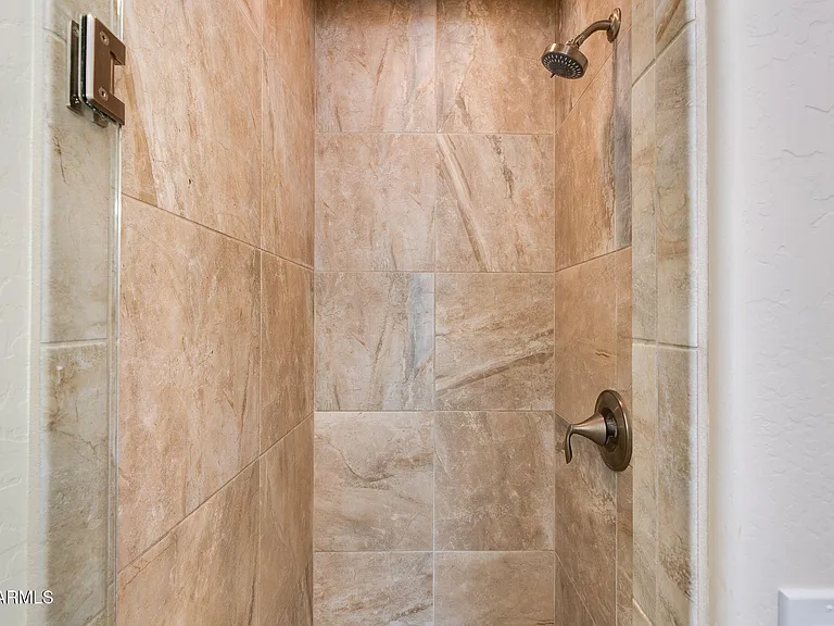 5002 E Mitchell Dr — Photo 23