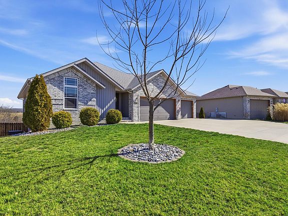 2nd image of 1930 N Seabrook Drive