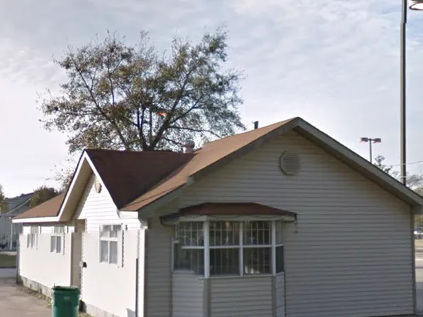 509 3rd St, Orange, TX 77630