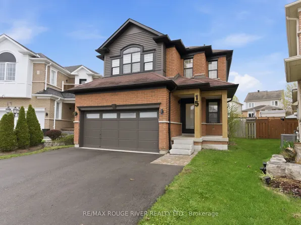 15 Virginia Dr, Whitby, ON L1R 2Y1