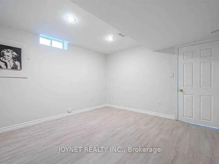 323 Flagstone Way #BASEMENT — Photo 4