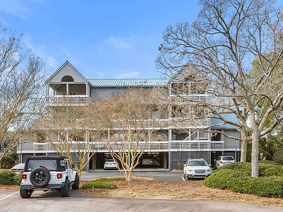 4th image of 2416 Racquet Club Dr