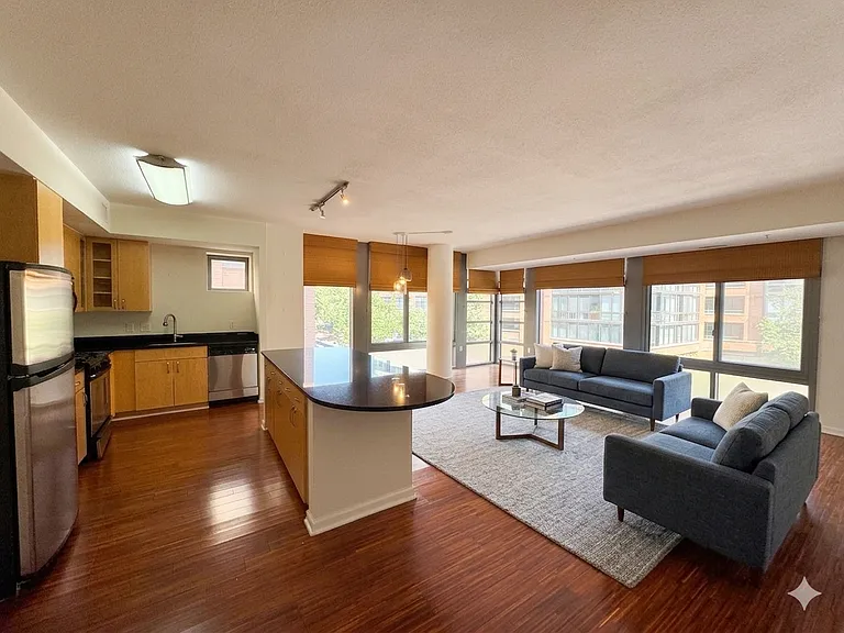 440 L St NW #305 — Photo 6
