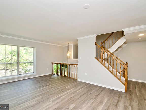 4th image of 5735 Mason Bluff Dr