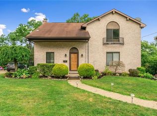 1062 Towervue Dr, Pittsburgh, PA