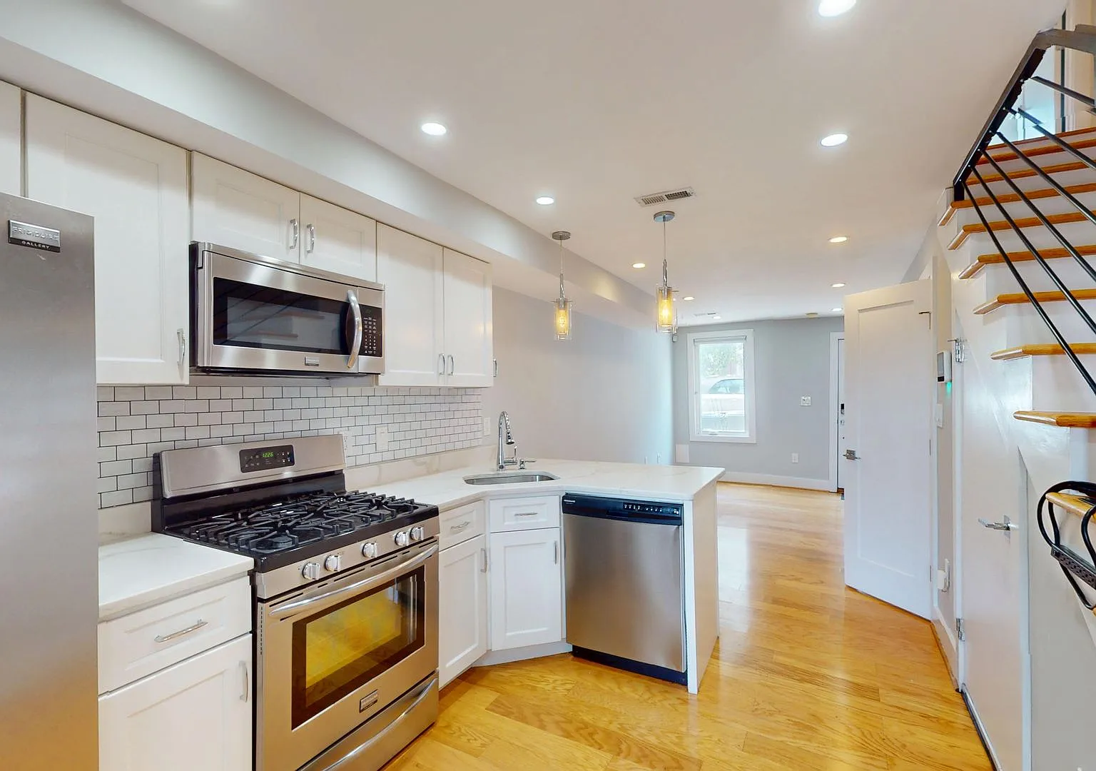 DC Backyard Oasis-Fully Renovated Two-Bedroom House Available Now! — Photo 4
