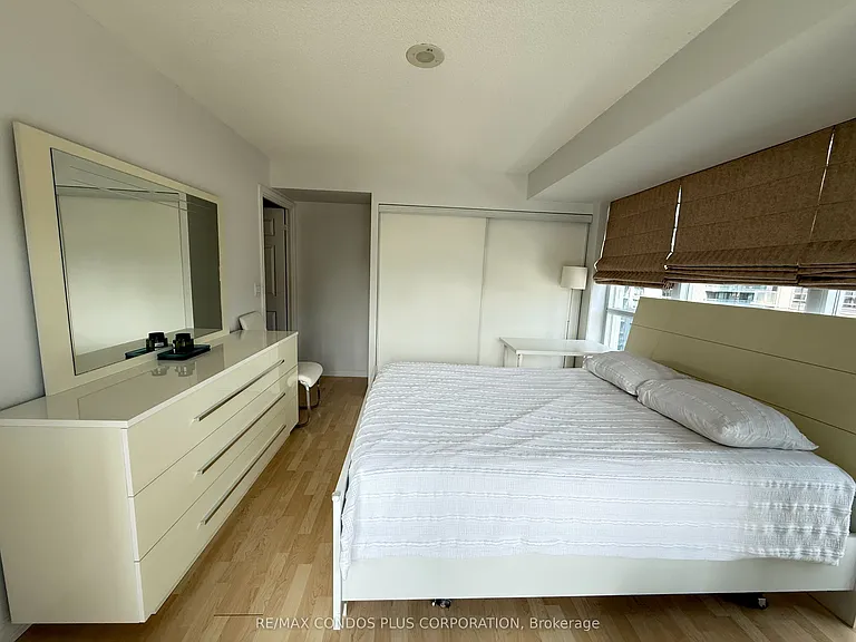 761 Bay St #1402 — Photo 7