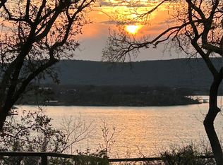 2016 N Lakeview Dr, Palo Pinto, TX 76484