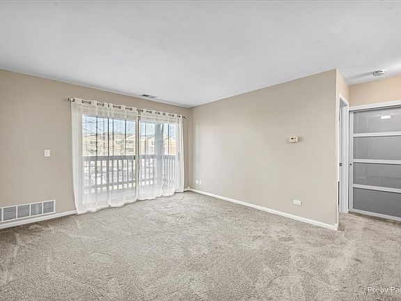 4th image of 210 Glengarry Dr APT 309