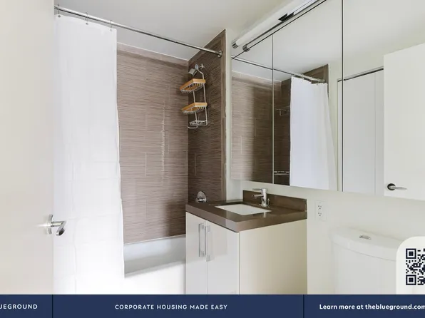 450 West 42nd Street image 25 of 34