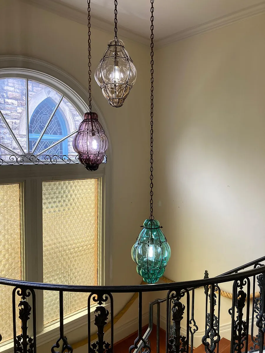 Entry way Lights - 57 E Hollister St #2