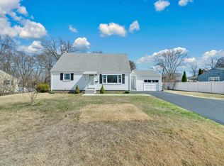 41 Keeney St, Manchester, CT 06040