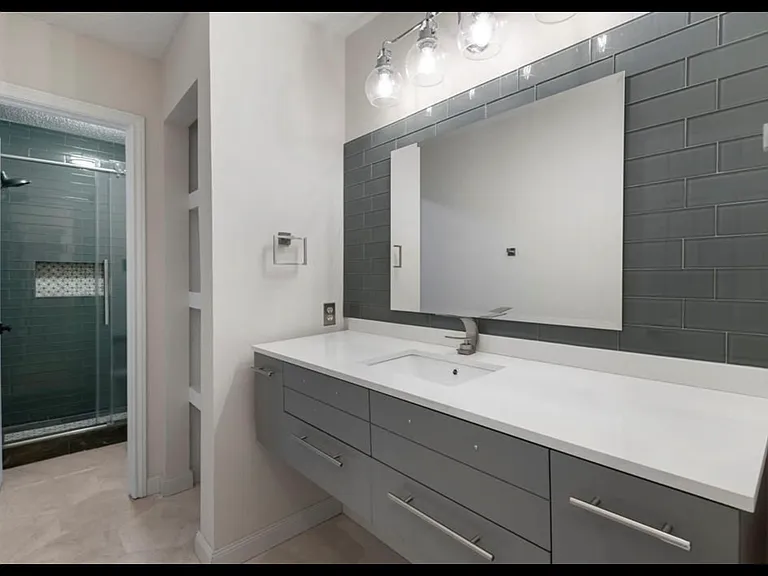 2311 Lexington Woods Dr — Photo 12