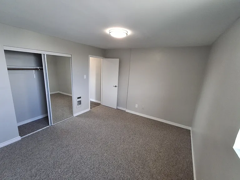 145 Lucan Ave — Photo 9