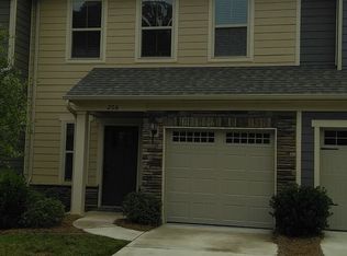 206 Park Meadows Dr, Matthews, NC 28104