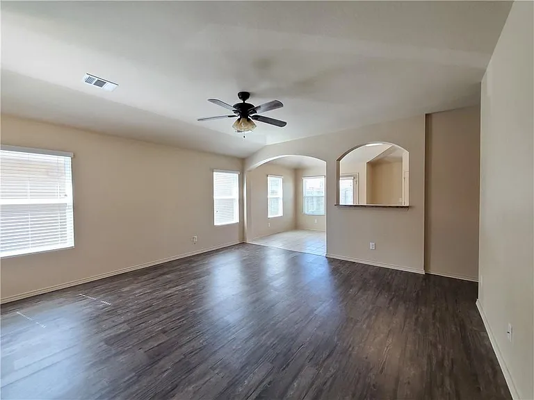 1536 Gateshead Dr — Photo 9