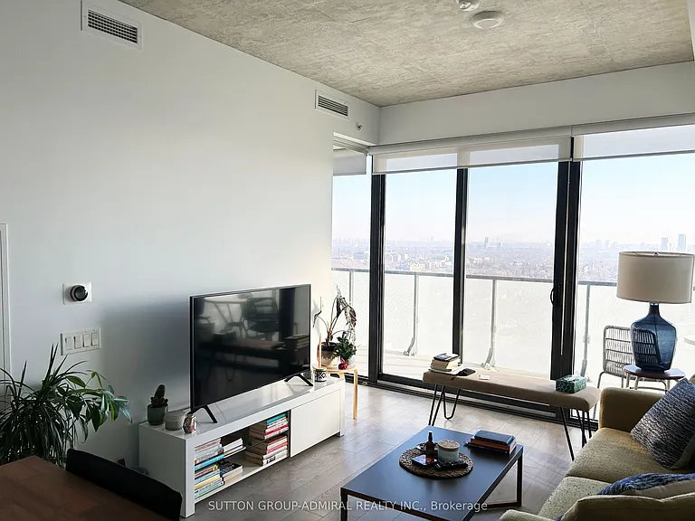 185 Roehampton Ave #2207 — Photo 4