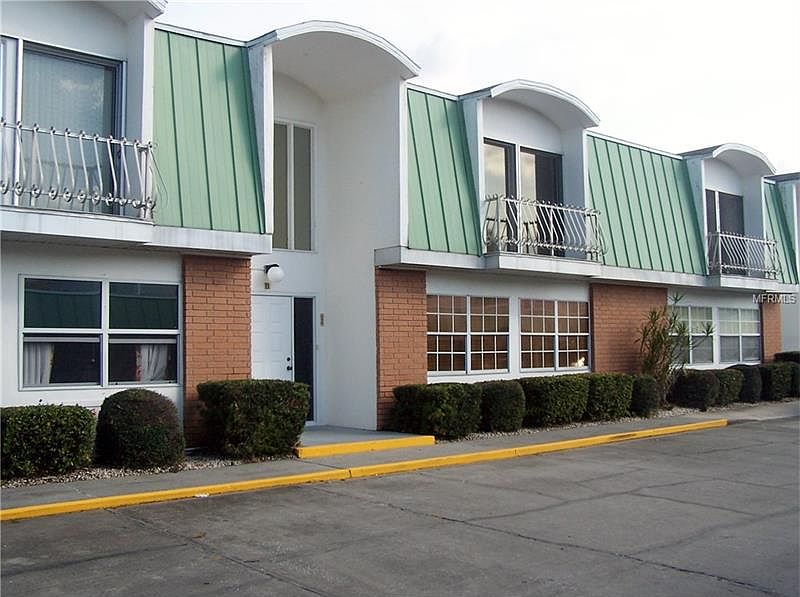 1st image of 22333 Edgewater Dr #B