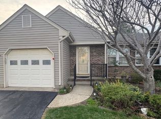 10B Molly Pitcher Ct, Monroe Township, NJ