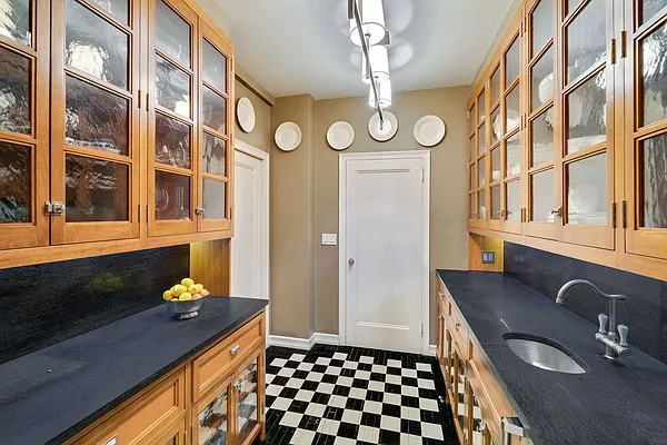 Sold by Compass | media 8