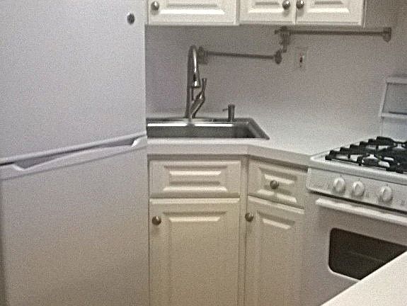 4th image of 1504 8th Ave #Fl4