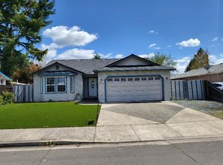 2874 Far West Ave, Medford, OR 97501