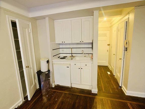 2nd image of 312 E 42nd St #412