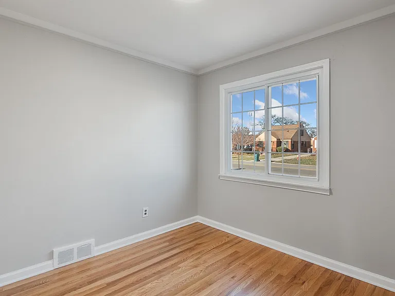 357 Emmons Blvd — Photo 14