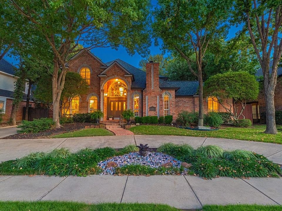 1st image of 301 W Mill Valley Dr