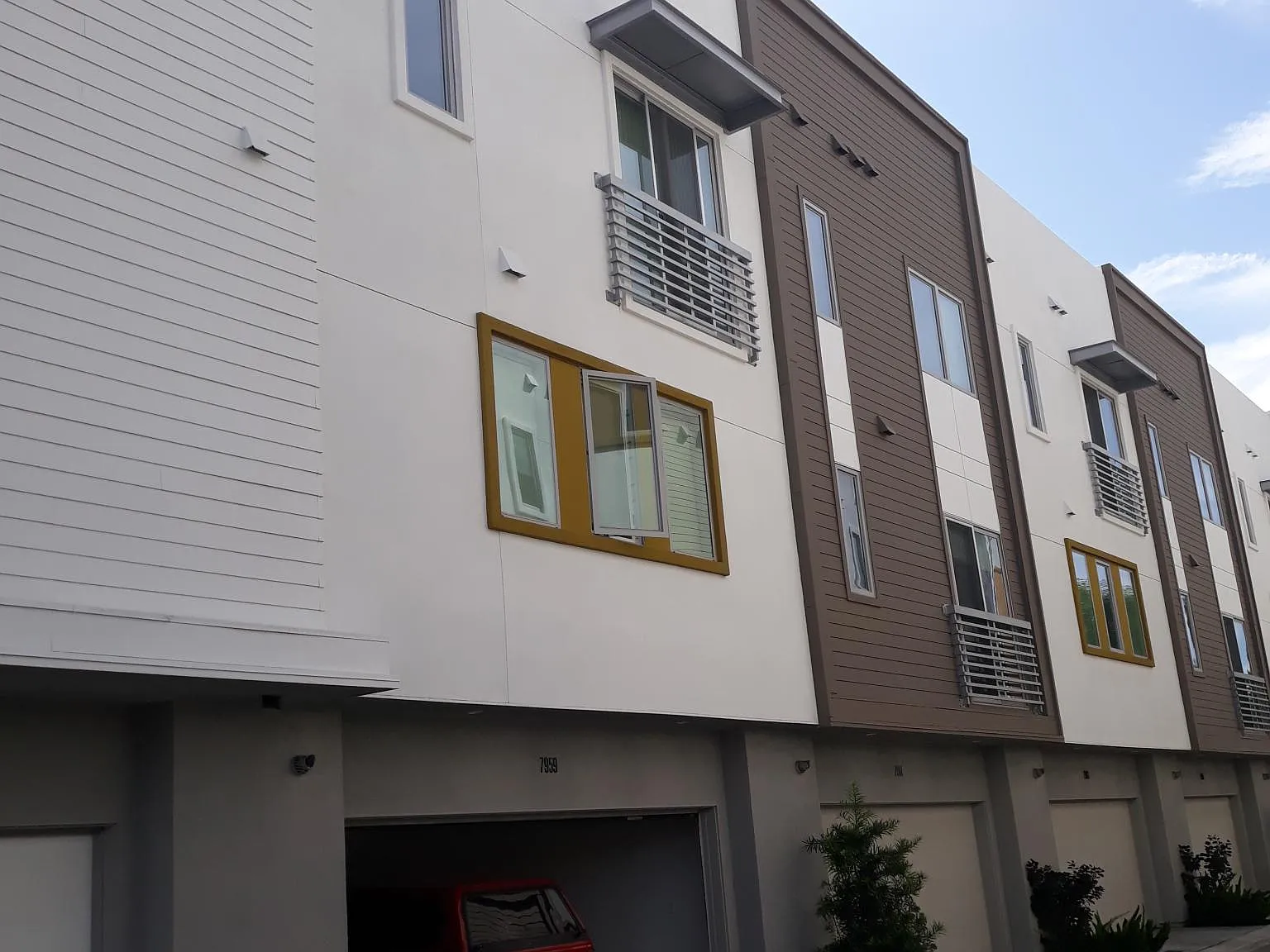 2 bed, 2.5 bath, 1650 sqft, $3,480 — Photo 2