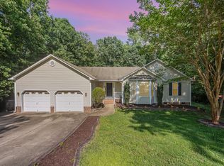 285 Rocky Point Ct, Fuquay Varina, NC 27526