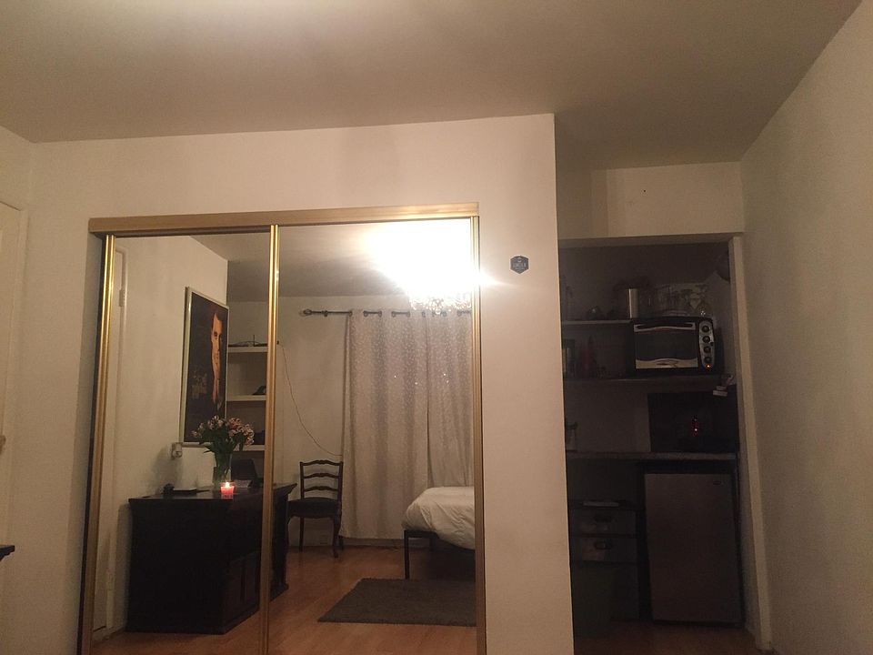 2nd image of 3933 Carpenter Ct