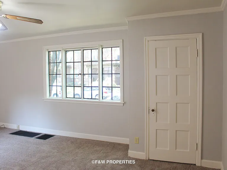 440-450 Rhoads Ave — Photo 4