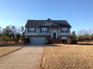518 Hemlock Dr, Winder, GA 30680