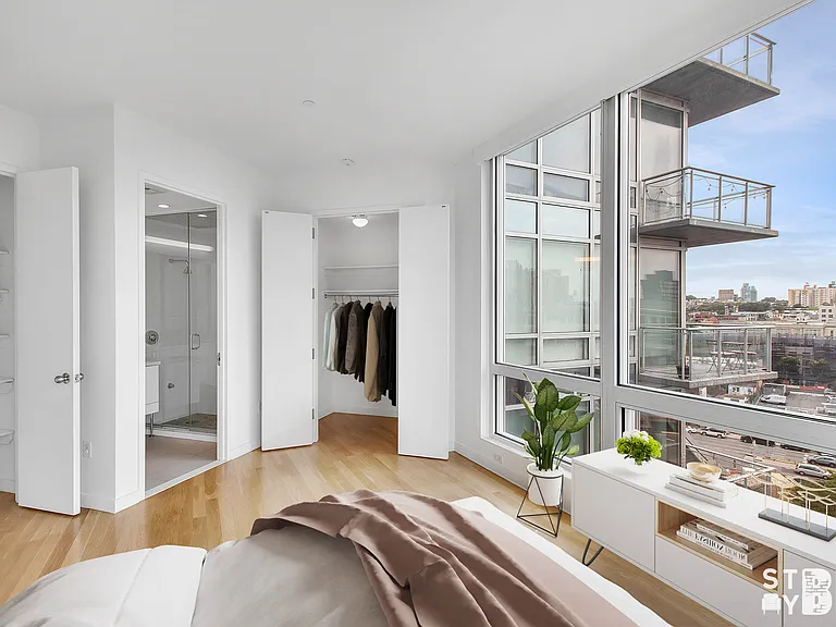 525 Clinton Ave #11N — Photo 9