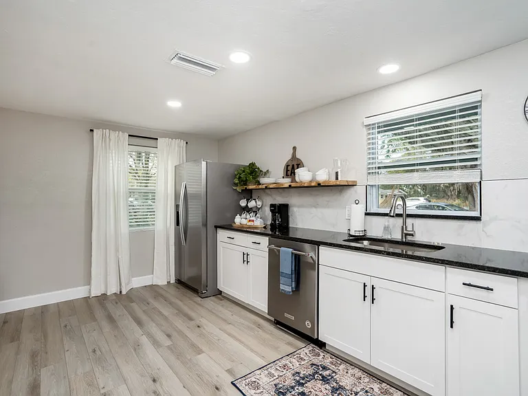 1012 Gary Ave — Photo 63