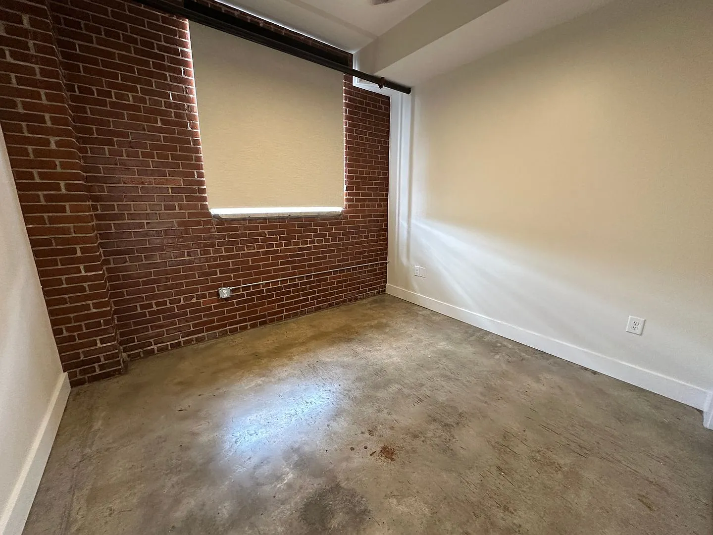 1 bed, 1.0 bath, 640 sqft, $1,175 — Photo 3