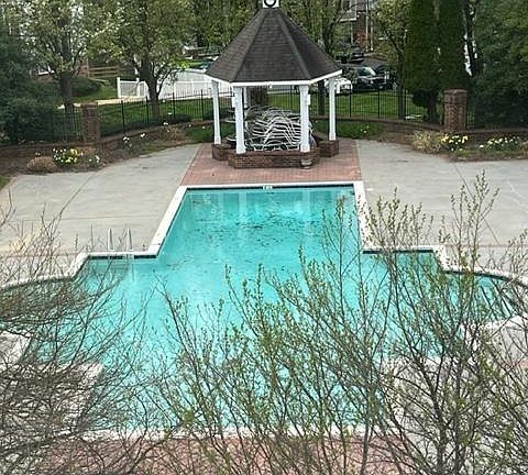 5th image of 600 Squire Ln APT 3H