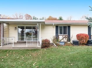 5873 Leisure South Dr SE, Kentwood, MI 49548
