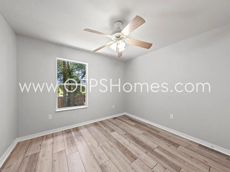 107 Cabana Way — Photo 14
