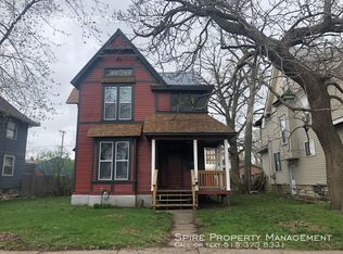 1532 D Ave NE, Cedar Rapids, IA 52402