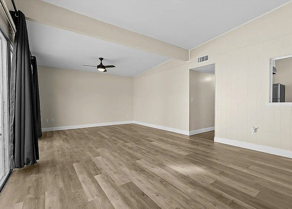 1st image of 5720 Gallatin Ln #1