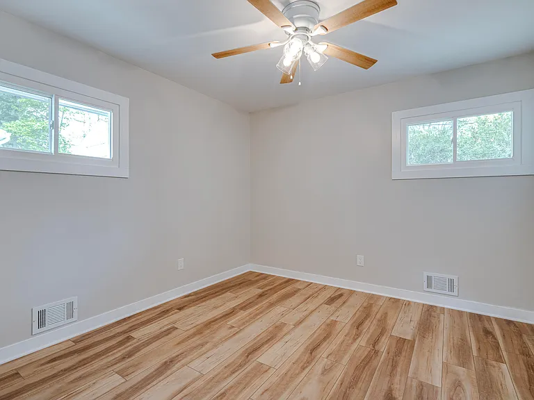 1334 Miller Ave — Photo 28