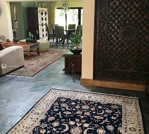 5th image of 4808 Queen Palm Ln