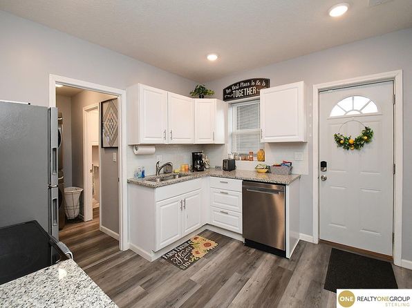 omaha-nebraska-118753261 picture