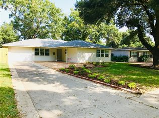 9920 Westview Dr, Houston, TX 77055